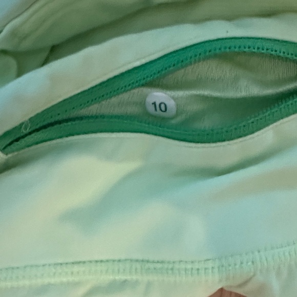 Lululemon Run Speed Short Women's Athletic Shorts size 10 lime green neon - Picture 3 of 15